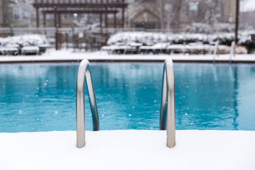 Swimming Pool Maintenance in the Winter